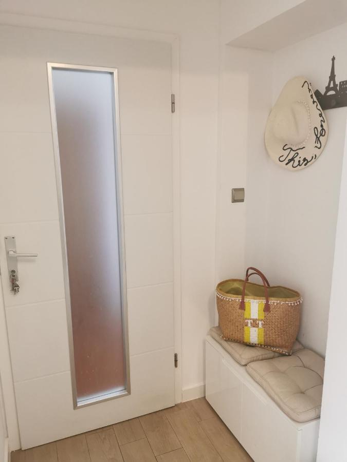 Kenzo Apartment Сен Екстериор снимка