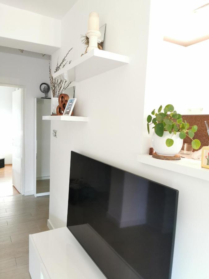 Kenzo Apartment Сен Екстериор снимка